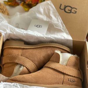 UGG MCKAY BOOT